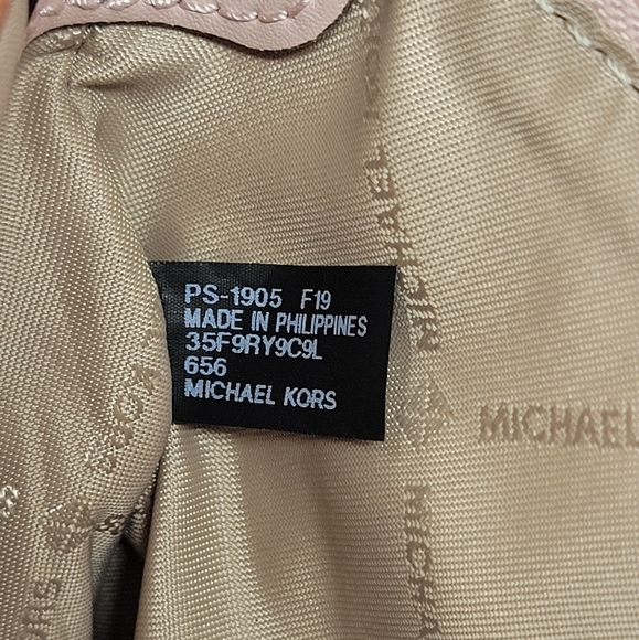 Michael kors Crossbody Bag - Picture 15 of 15